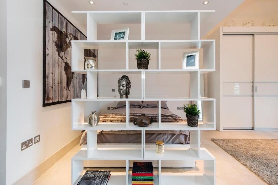 Appartamento Elegant Penthouse Retreat Near Bridgecheckhostprofile *