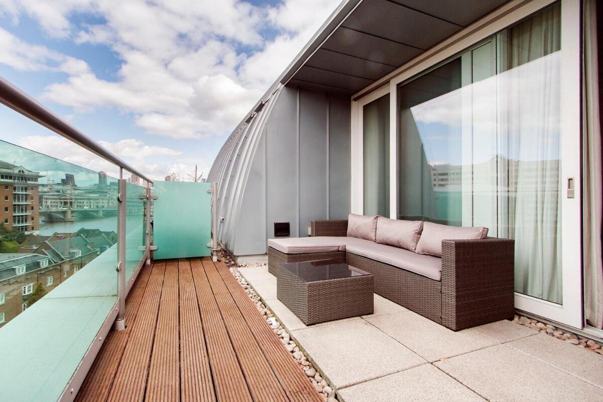 Elegant Penthouse Retreat Near Bridgecheckhostprofile * Londra